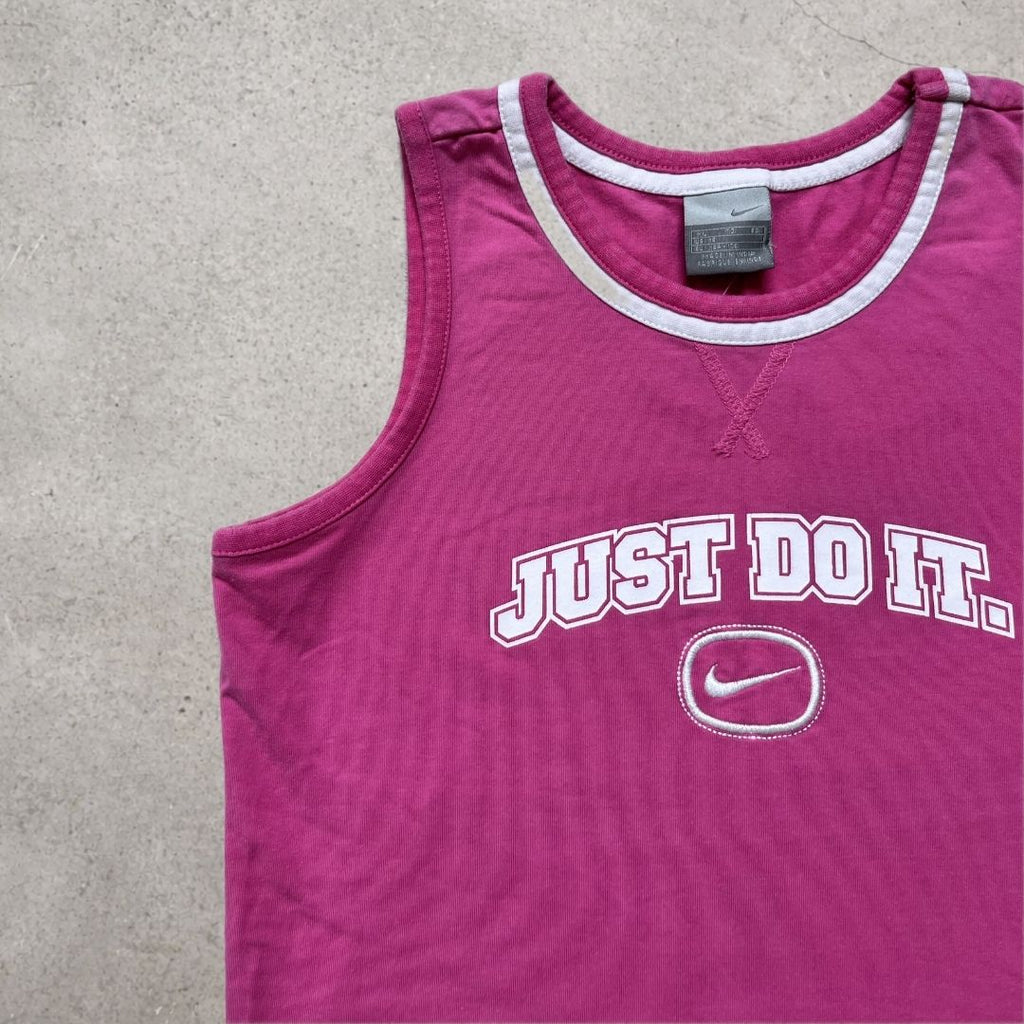 pinkes nike top