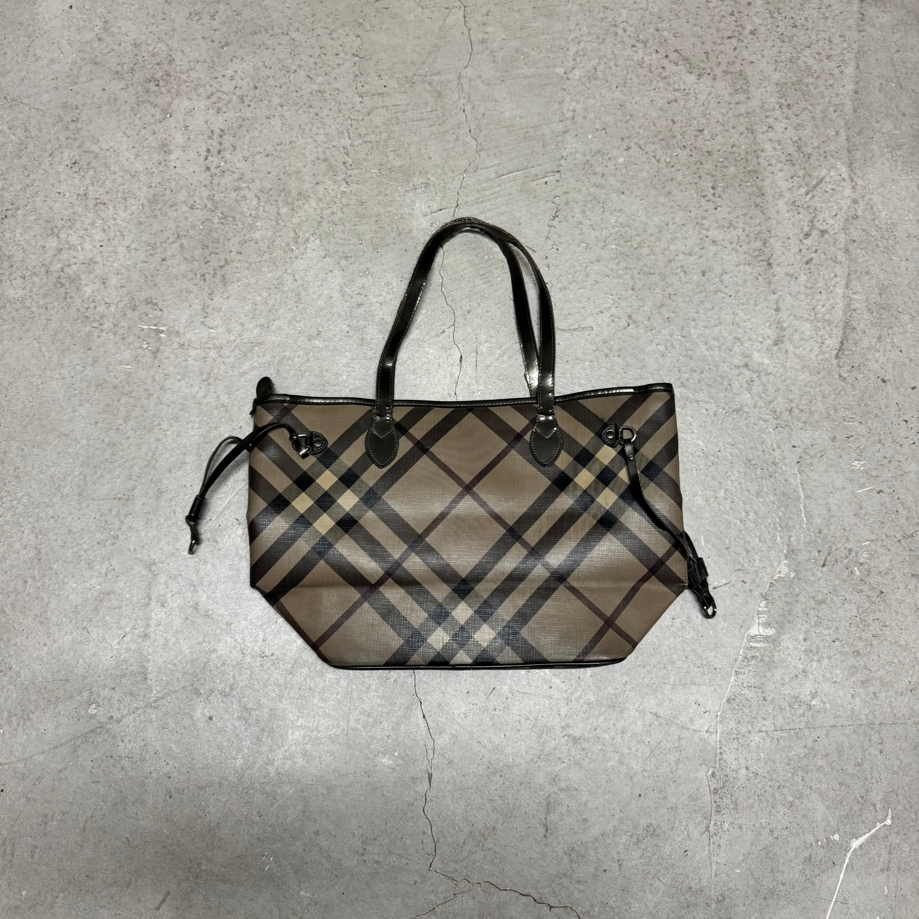 Burberry Henkeltasche