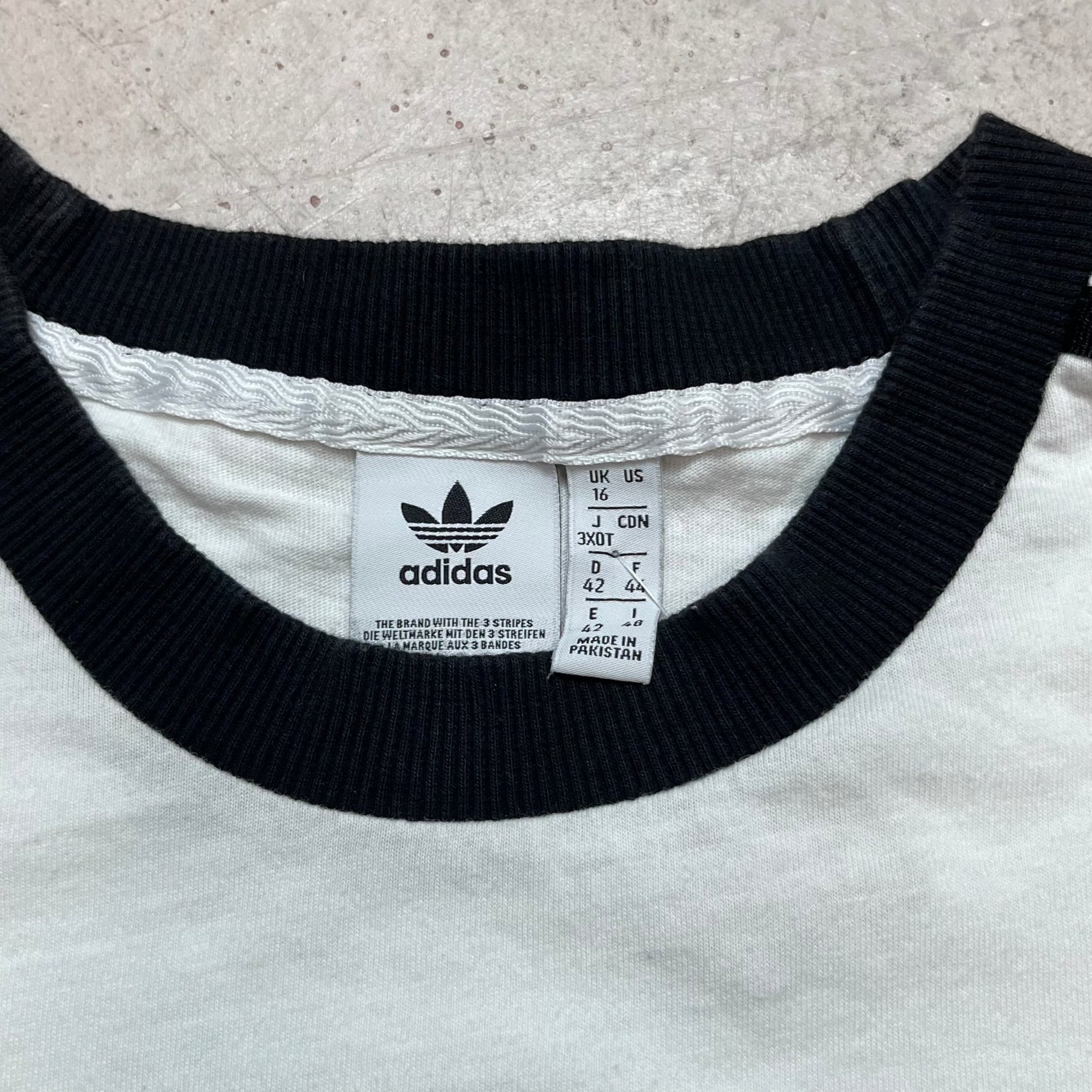 Adidas T-Shirt