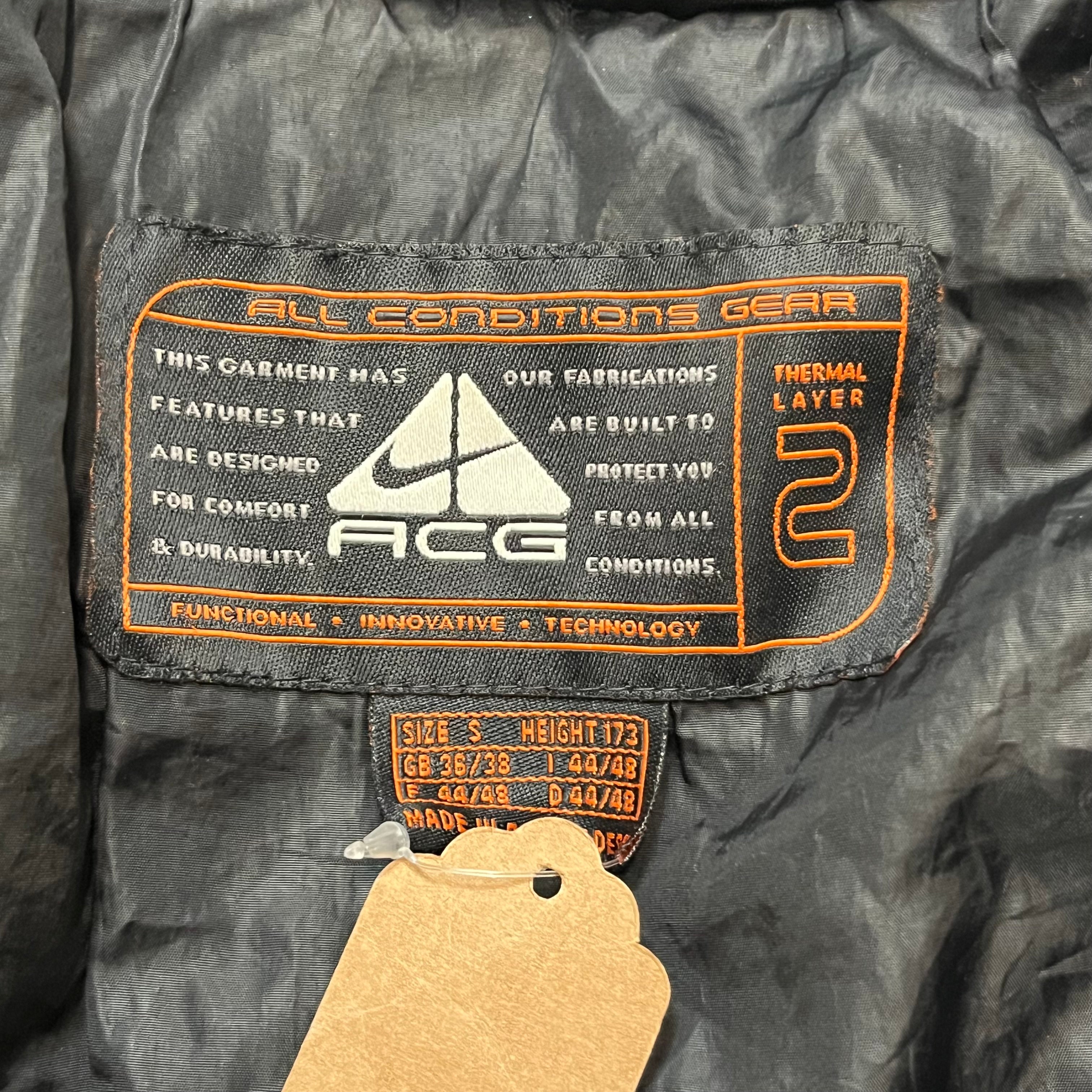 Nike ACG Pufferjacke S